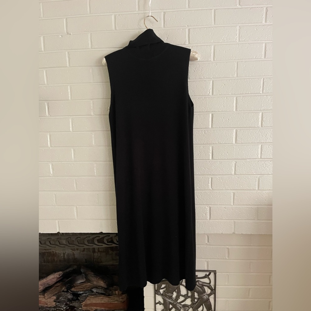 LBD ~T-neck~Med 100% soft washable wool dress from Bloomingdale’s. Love Story. - Picture 2 of 6